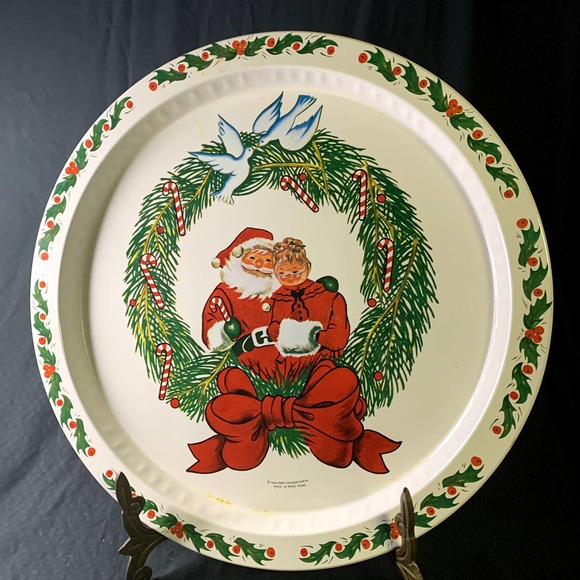 Vintage 1984 Mr & Mrs Santa Claus Aluminum Serving Tray - Picture 1 of 2